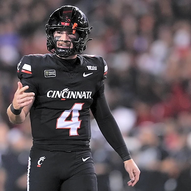 Cincinnati Bearcats at Arizona Wildcats odds, picks and predictions