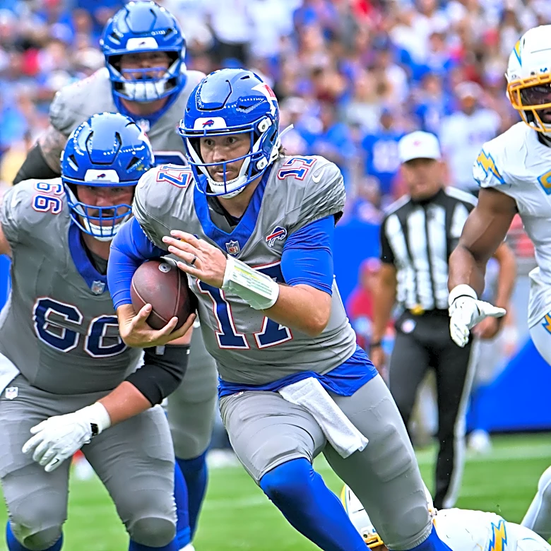 New England Patriots at Buffalo Bills odds, picks and predictions