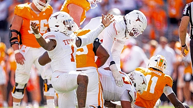 Texas Longhorns at Oklahoma Sooners odds, picks and predictions