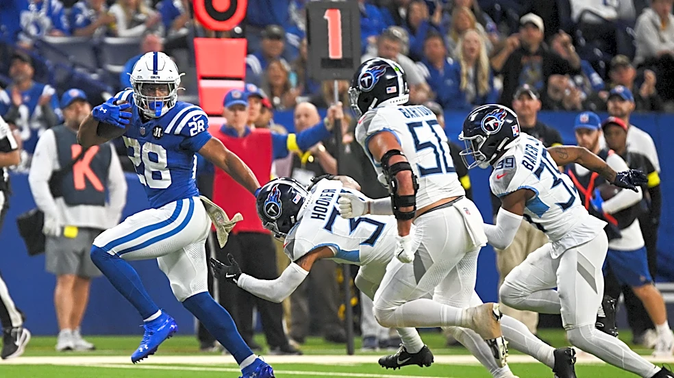 Tennessee Titans at Indianapolis Colts odds, picks and predictions