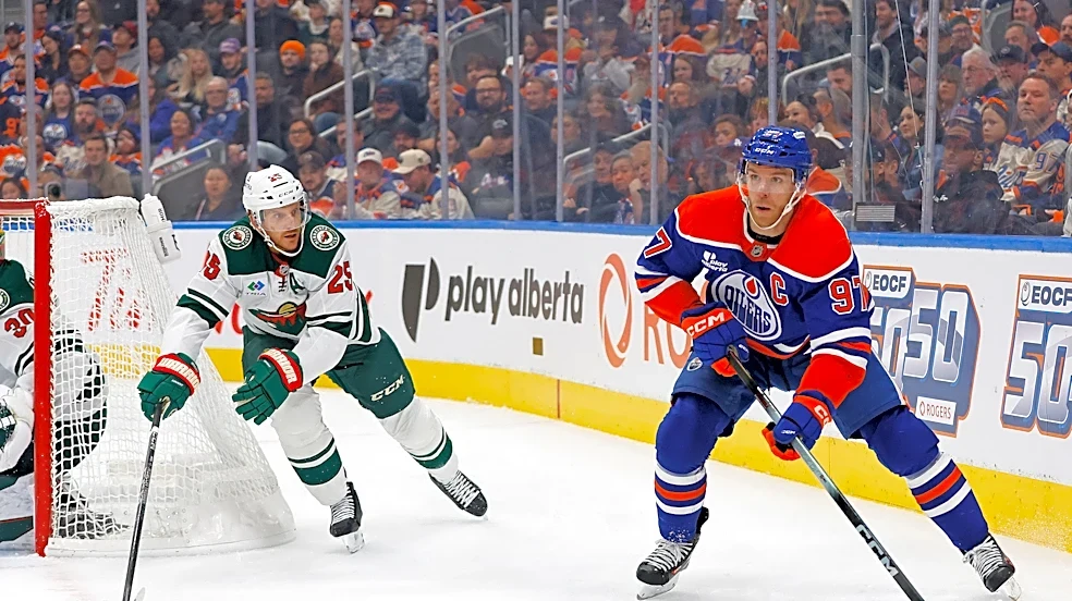 Carolina Hurricanes at Edmonton Oilers odds, picks and predictions