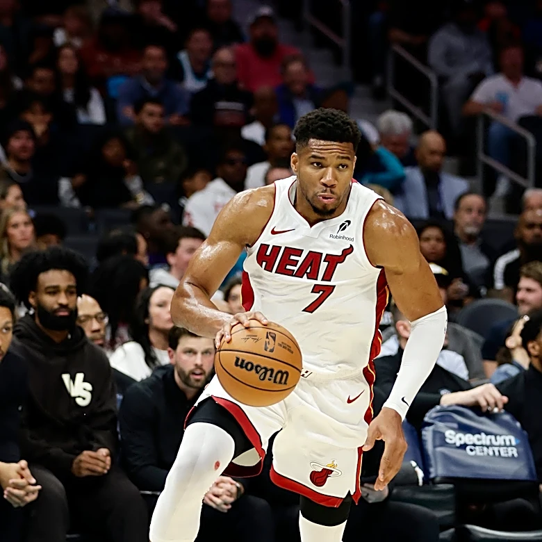 Dallas Mavericks at Miami Heat odds, picks and predictions
