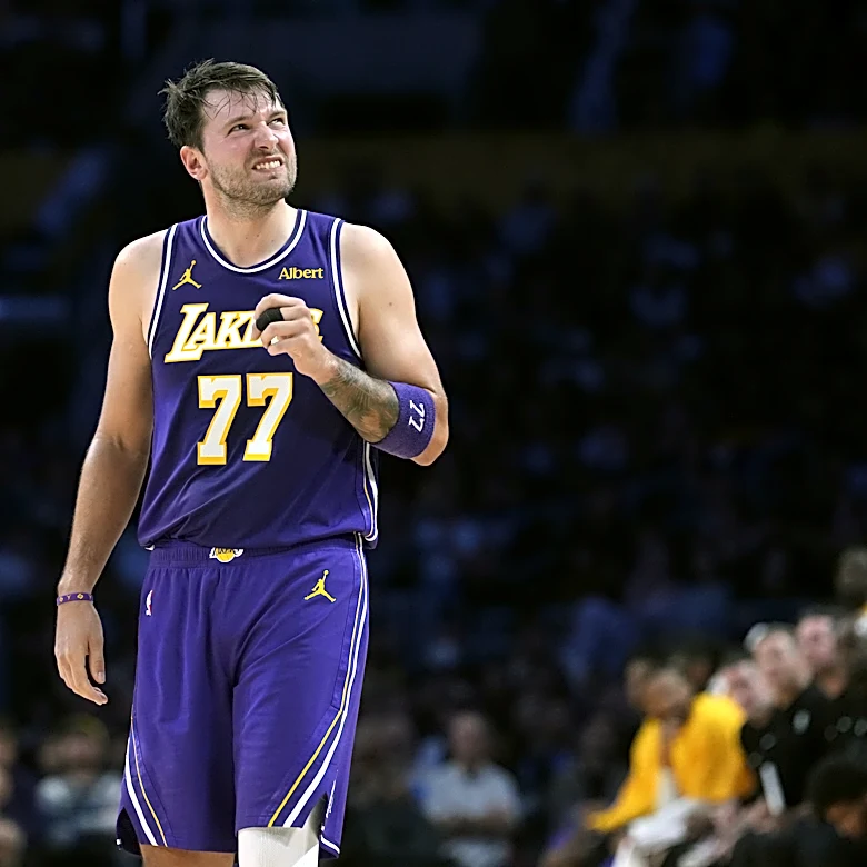 Los Angeles Lakers at LA Clippers odds, picks and predictions