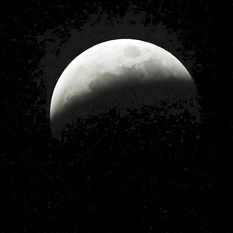 How to see this week's partial lunar eclipse in the Ozarks