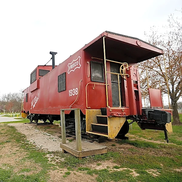 Ozark's Historic Frisco caboose moved to new location