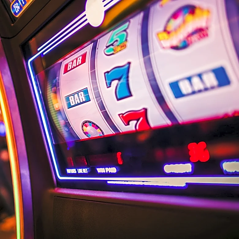 Another man pleads guilty to role in illegal Ozarks gambling ring