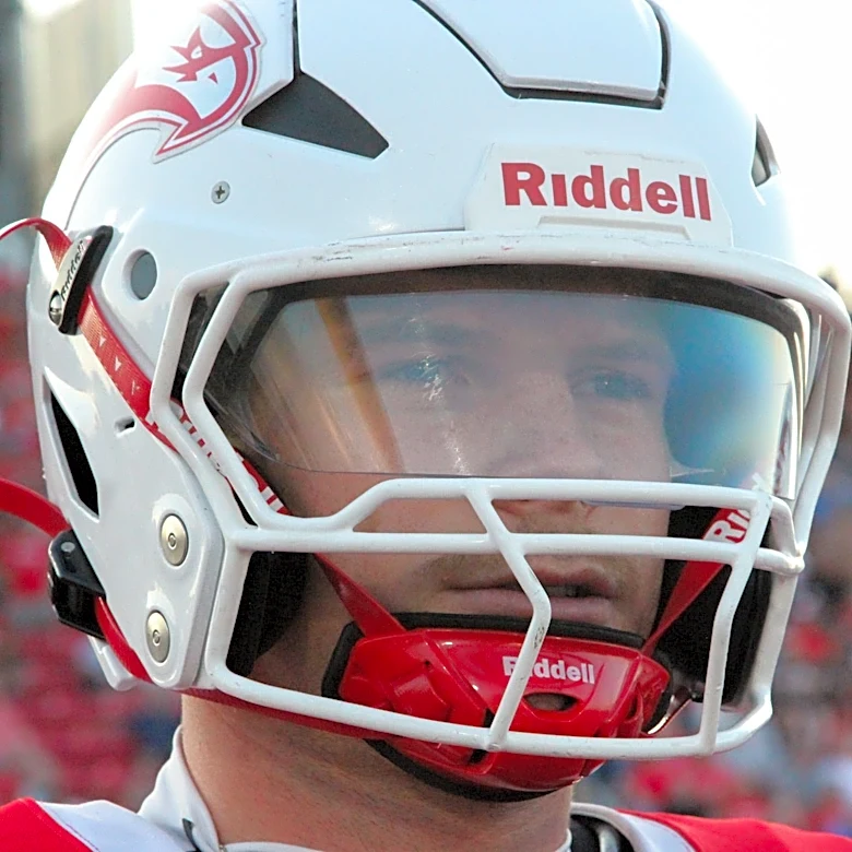 How Nixa's Adam McKnight utilizes his senses to thrive at quarterback