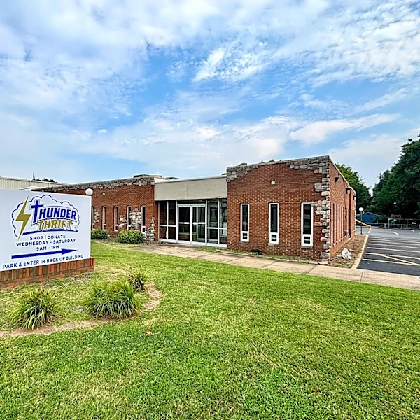 Thunder Thrift opening aims to support Springfield students