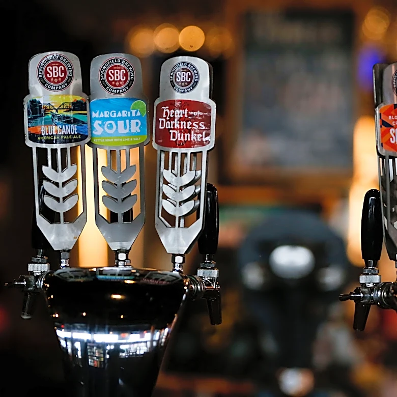 Springfield Brewing Co. returns to full service with new menu