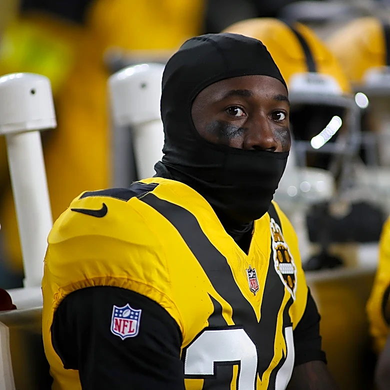McCarthy addresses Joey Porter Jr. contract 'impasse' and PUP status