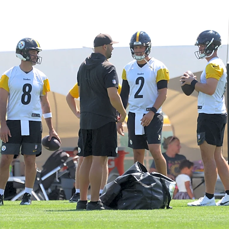 Why carrying four QBs puts the Steelers roster in serious danger