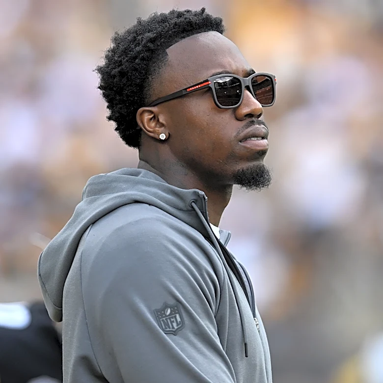 Dave Wannstedt warns Joey Porter Jr. holdout risks huge distraction.