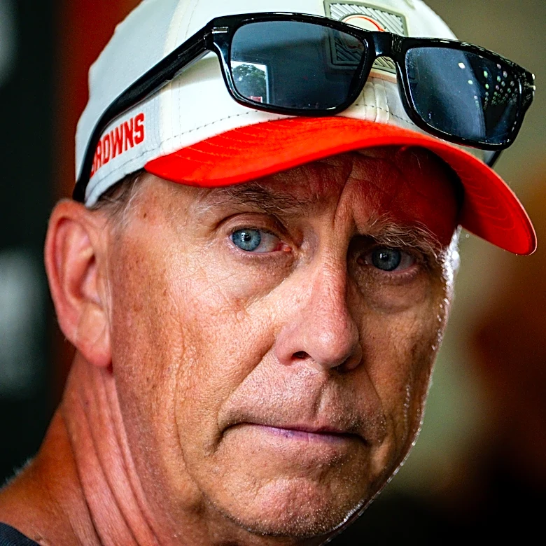 Browns HC fires back at former Steelers HC Mike Tomlin over brutal comments