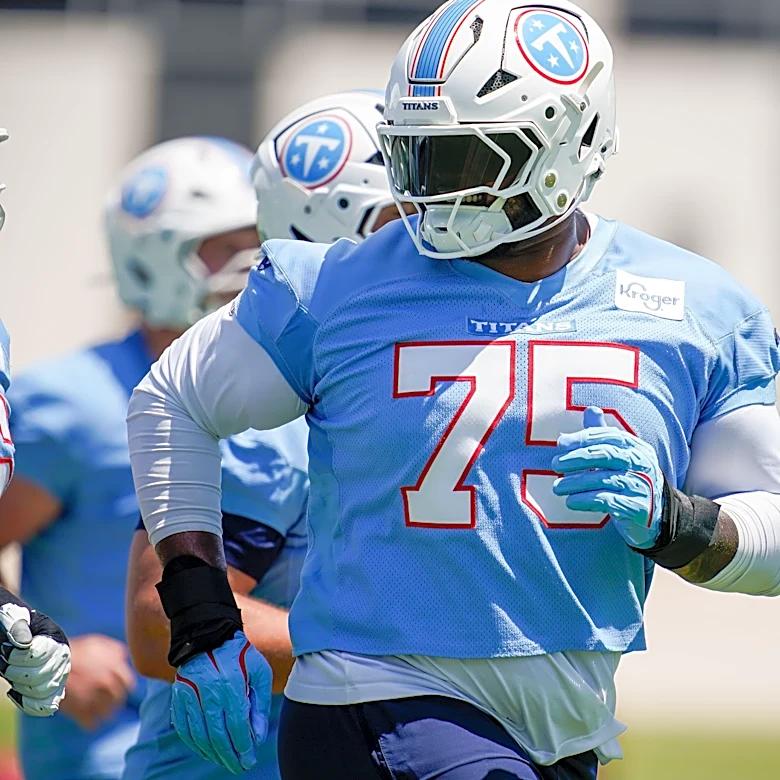 How did former Steelers OT Dan Moore Jr. perform in Titans' Week 1 game?