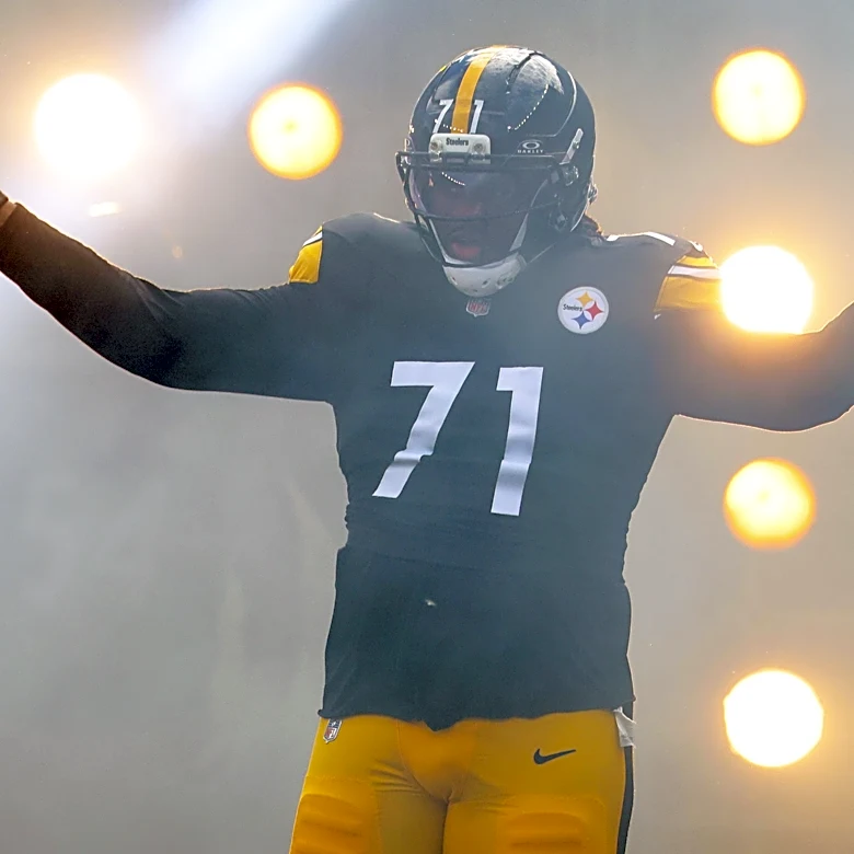 Steelers' Max Iheanachor added insult to injury by trolling Bengals' Dexter Lawrence