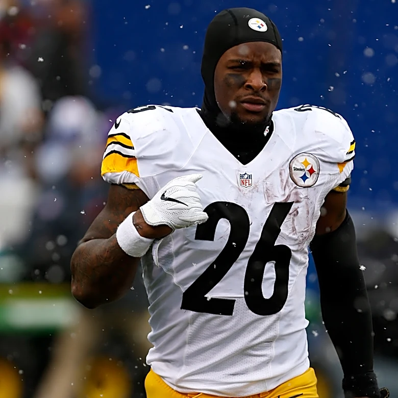 Former Steelers RB teases return to Pittsburgh at 34 years old