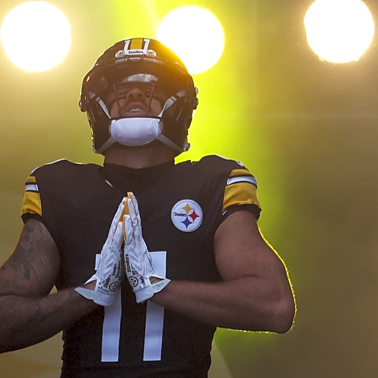 Steelers get bad injury news on 5,000-yard wide receiver