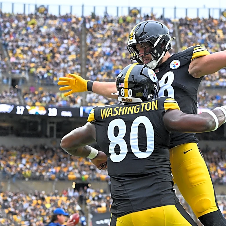 How Pat Freiermuth became Aaron Rodgers' favorite red zone weapon