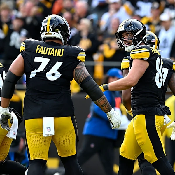 Pat Freiermuth talks under-center snaps in new Steelers package