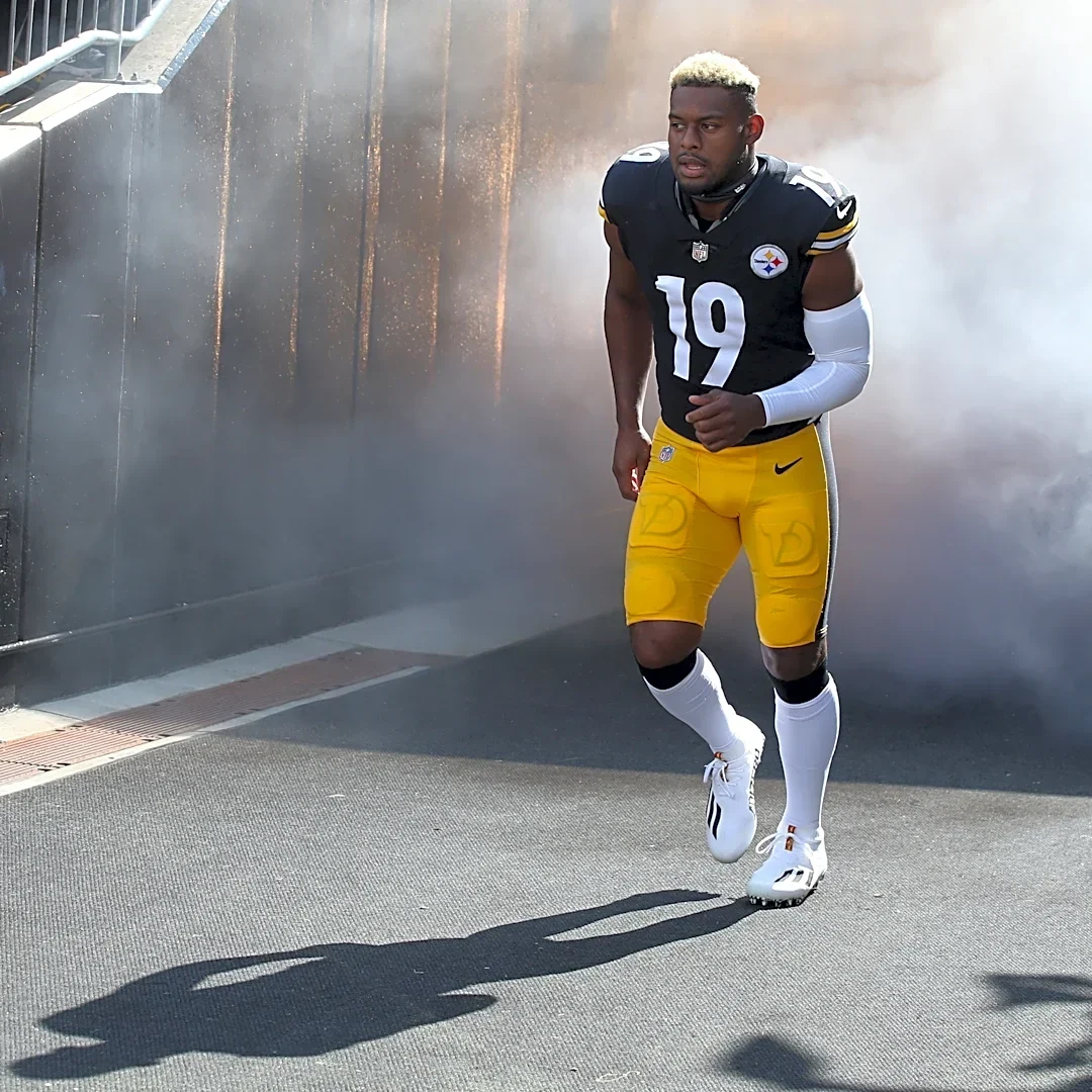 Former Steelers WR JuJu Smith-Schuster heading to Pittsburgh for a workout