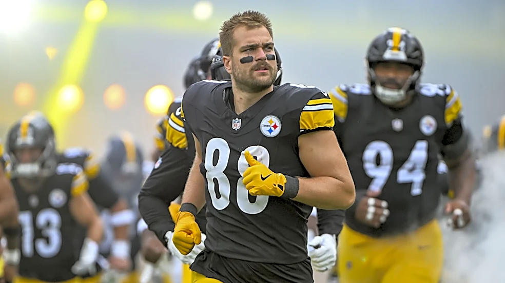 Steelers TE Pat Freiermuth hit with concerning injury update