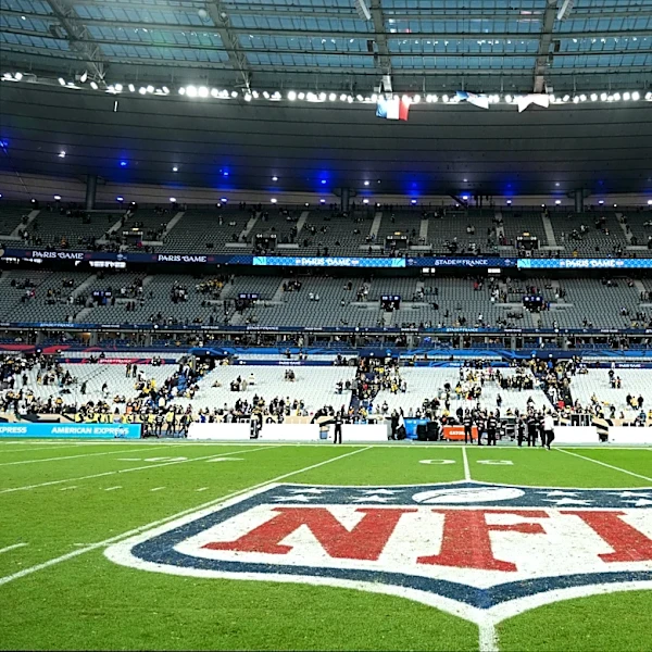 Cam Heyward blasts Paris game turf issues after Steelers win