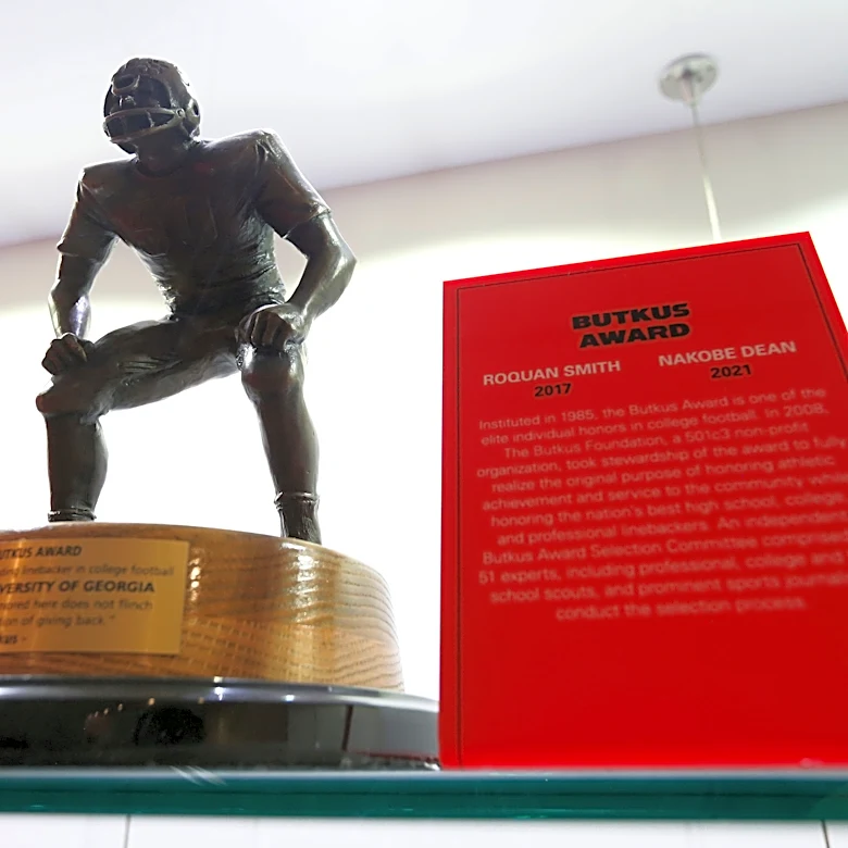 Projected UNC starter nominated for top collegiate linebacker award