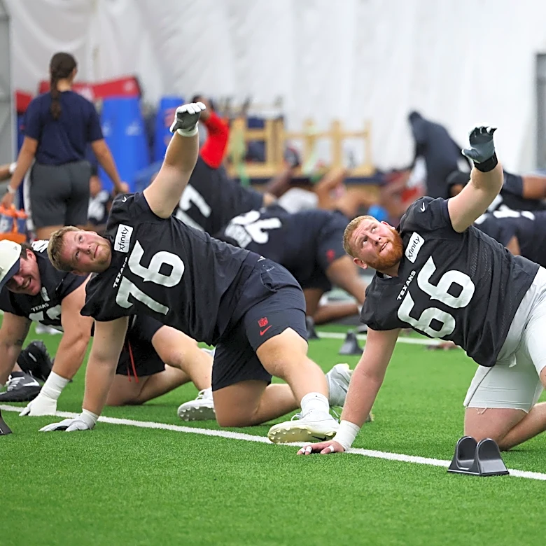 Texans HC DeMeco Ryans pleased with 'geling' of the offensive line entering Week 1