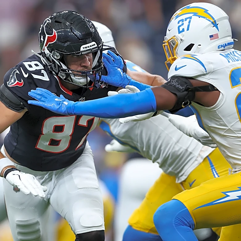 WATCH: C.J. Stroud brings Texans back in game vs. Colts with Foster Moreau TD