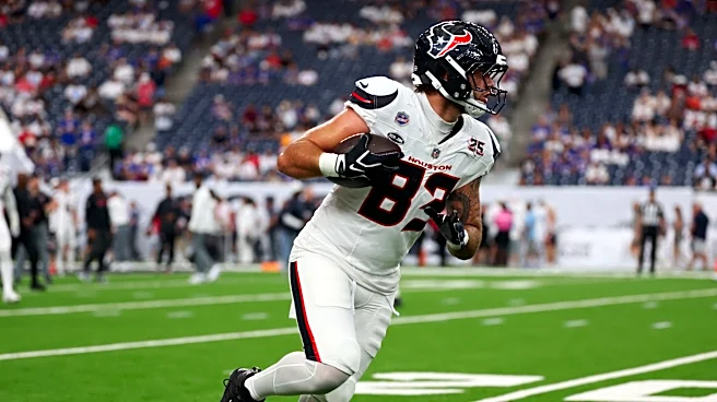 Texans fans react to rookie TE Marlin Klein's healthy scratch for Cowboys game