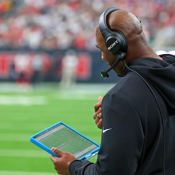 'We have to get the penalties cleaned up': Texans HC DeMeco Ryans weighs in on miscues