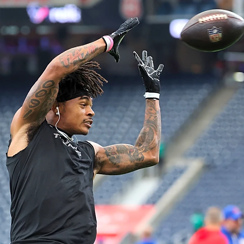 WATCH: Tank Dell gets first reception in nearly two seasons