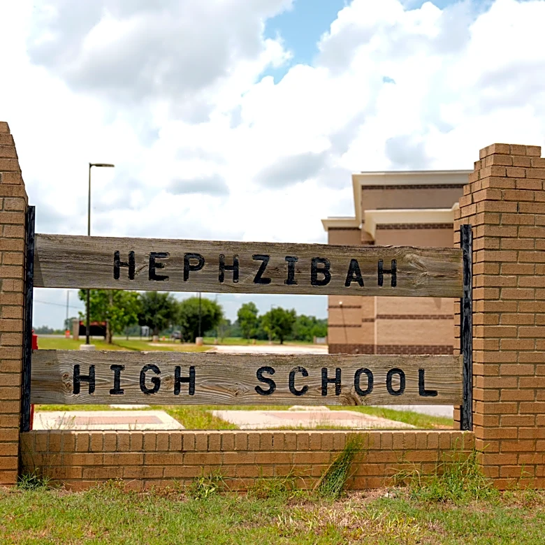 Richmond County school police detain parent with gun at high school
