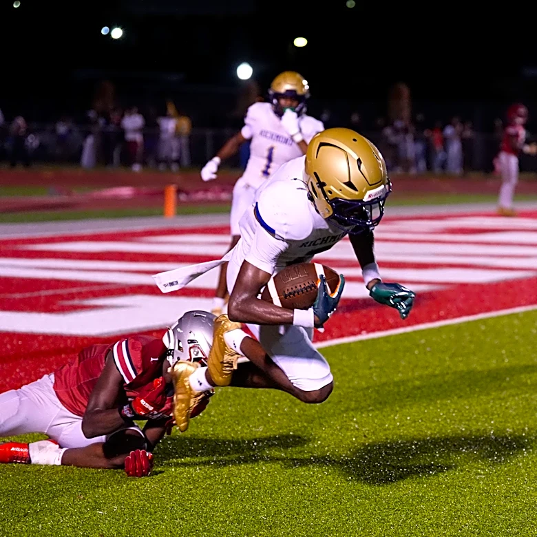 Richmond Academy football leans on talented core in season-opening win over Laney