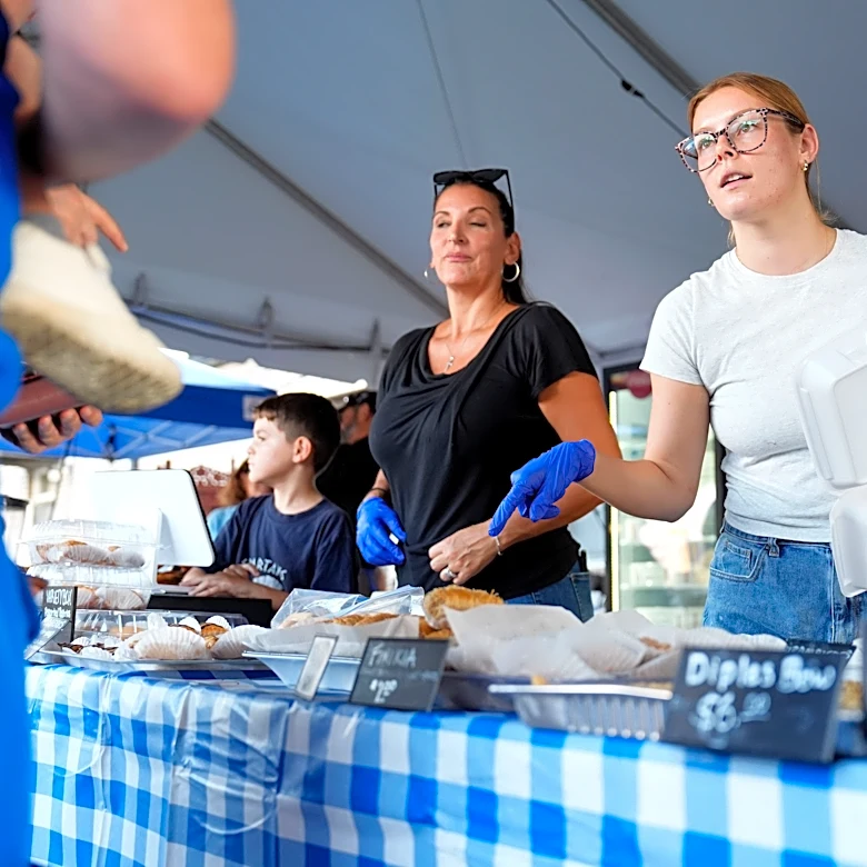 Photos capture flavors and traditions of Greek Festival