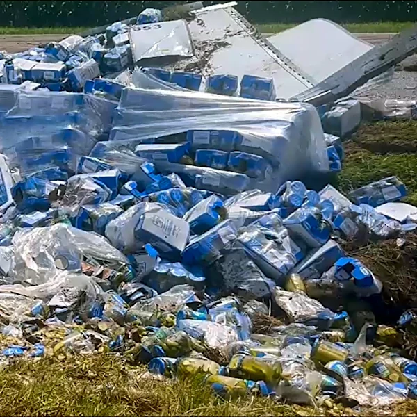 Truck hauling pickles overturns, spills cargo in Pickaway County