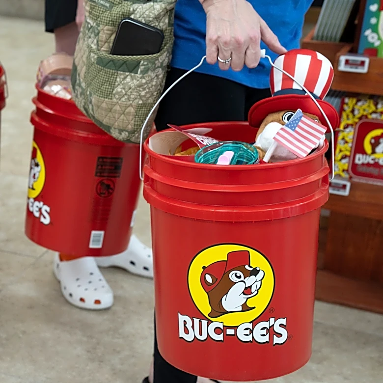 Ohio is sadly obsessed with overrated Buc-ee's. It's kind of trash | Opinion