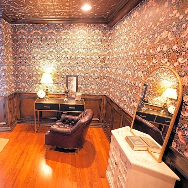 Downtown LeVeque Tower's luxury penthouse sells in auction for $609K