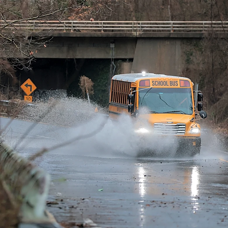 Central Ohio school delays, closures announced after flooding