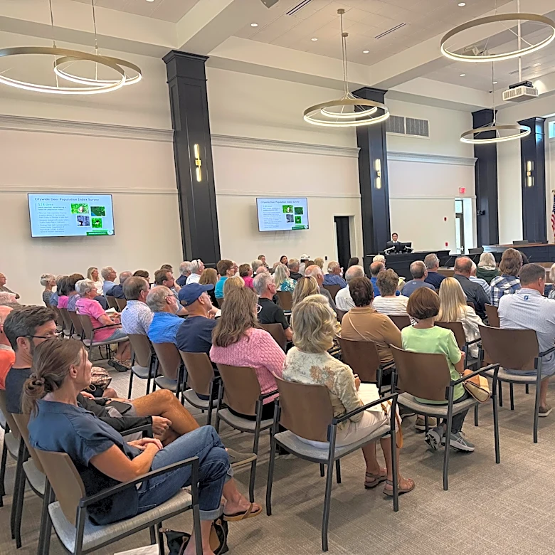 Dublin officials, deer experts speak to public on deer sharpshooting plan