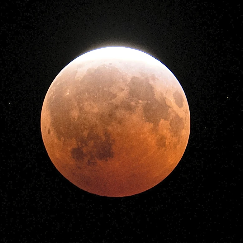 Ohio skywatchers witness a deep partial lunar eclipse