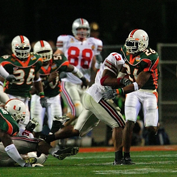 Ex-Ohio State RB Maurice Clarett to ring Victory Bell in season opener