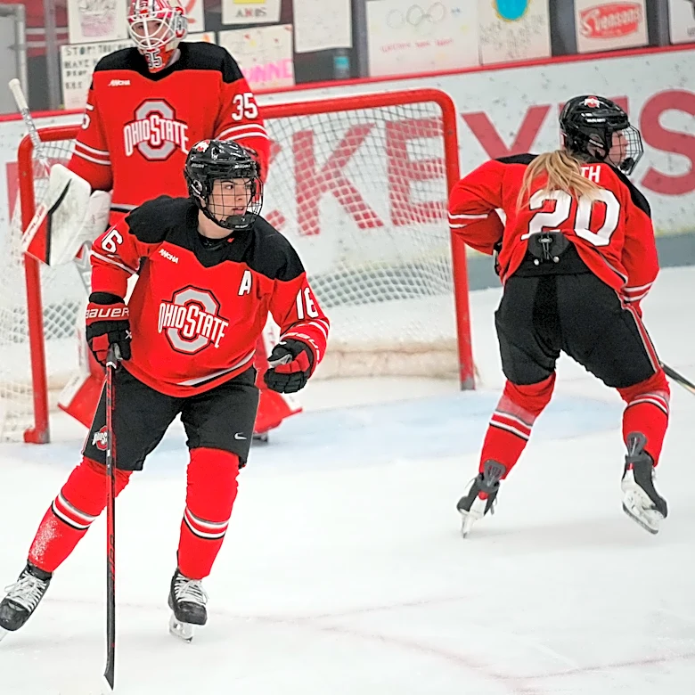 Ohio State women's hockey to face Wisconsin at Lambeau Field in 2027