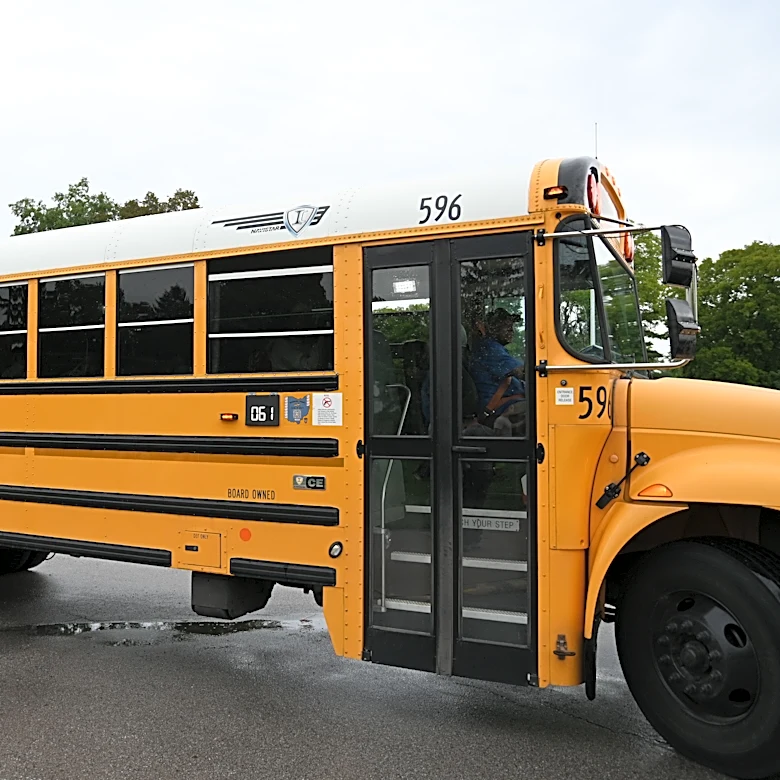 Ohio schools struggling to fill bus driver positions, costing kids class time