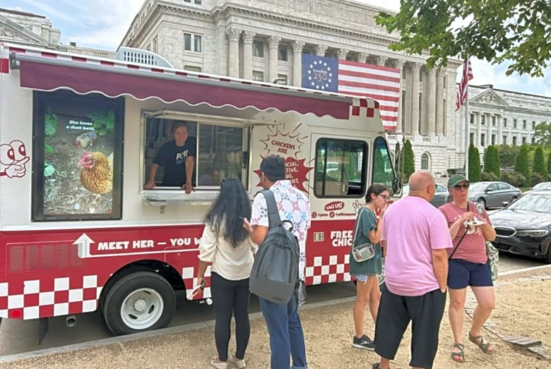 PETA's vegan chicken truck rolls into Columbus, heads to Raising Cane's