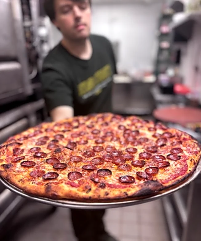 3 Columbus brothers open Honey Boy Pizzeria to honor their late father