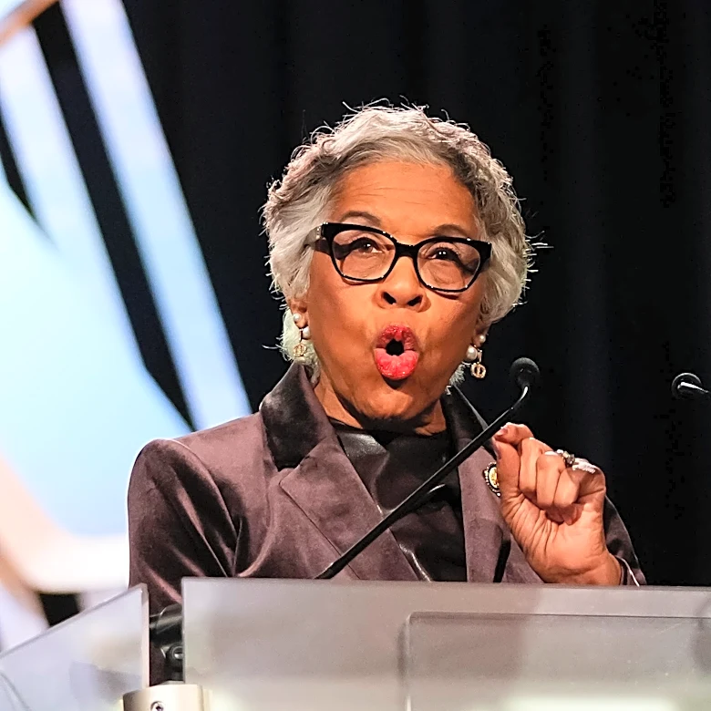 Joyce Beatty describes Trump 'tantrum' at Kennedy Center board meeting