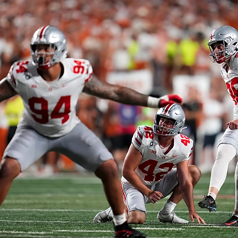 Ryan Day defends Ohio State kicker Connor Hawkins after missed FG vs Texas