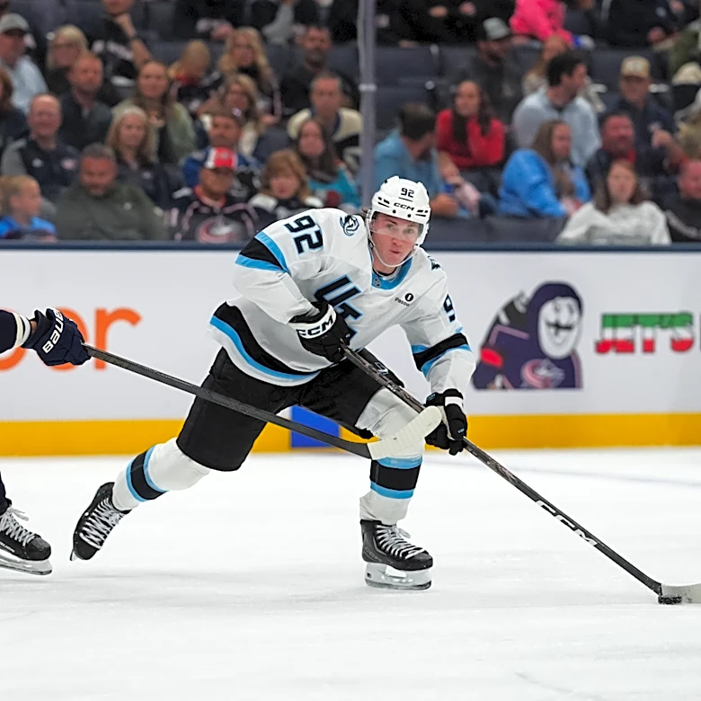 Utah Mammoth cruise past listless Columbus Blue Jackets 4-1