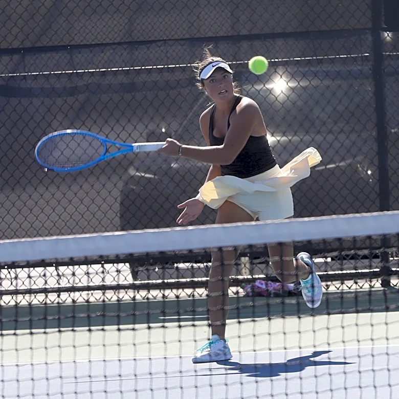 Which central Ohio tennis players earned state tournament berths?